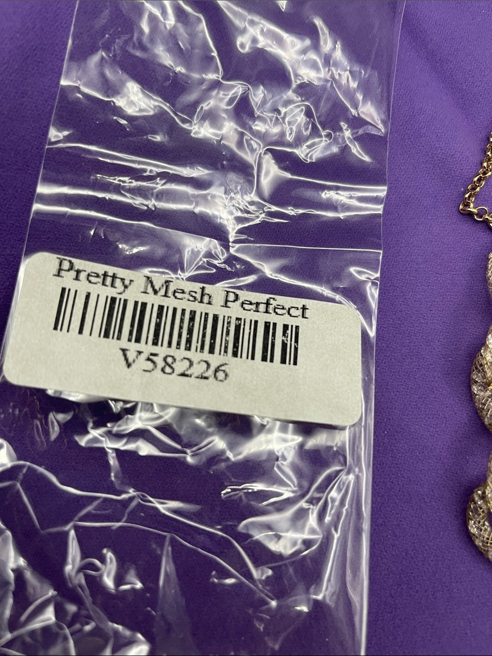NWT Pretty Mesh Gold- tone Necklace and Earrings 18” with 3” extender - Picture 9 of 9